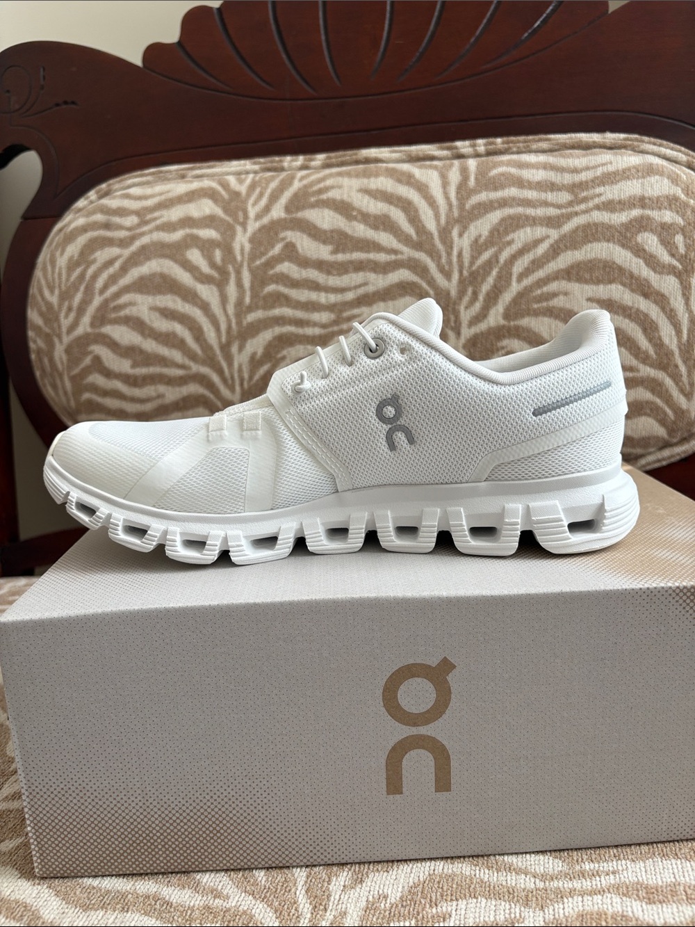 Women’s Cloud 6 White in Box! - Picture 10 of 13